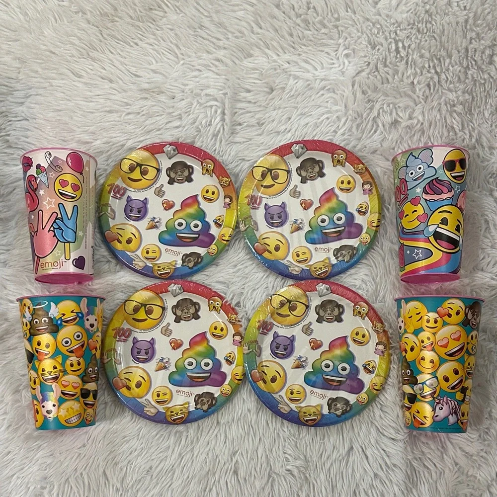 Emoji Party Supplies Set Multicolor 32 Small Plates 4 Plastic Cups Assorted Size